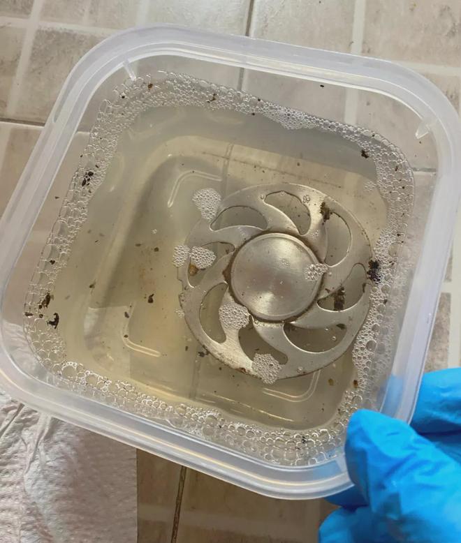 清洁好物——氧净！用法大全（2025新编）AG真人娱乐洗衣伴侣？溶油大师？以一抵百的(图2)