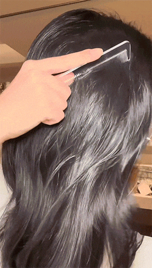 好？10分钟轻松养成女明星「绸缎发」AG真人百家乐洗完头自然风干还是吹干(图3)