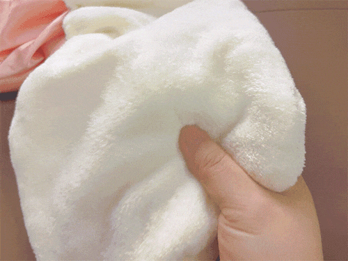 好？10分钟轻松养成女明星「绸缎发」AG真人百家乐洗完头自然风干还是吹干(图17)