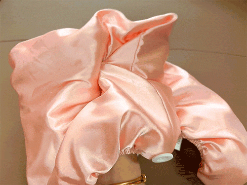 好？10分钟轻松养成女明星「绸缎发」AG真人百家乐洗完头自然风干还是吹干(图18)