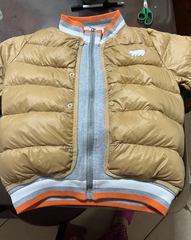 妈们个个杏林圣手心灵手巧具象化了！AG真人娱乐网址论给羽绒服续命妈(图7)