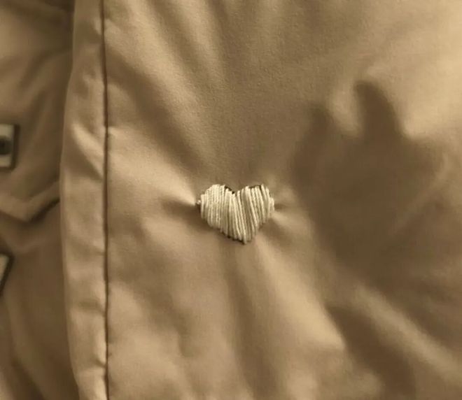 妈们个个杏林圣手心灵手巧具象化了！AG真人娱乐网址论给羽绒服续命妈(图16)