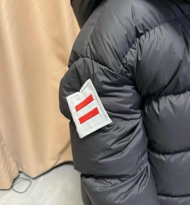 妈们个个杏林圣手心灵手巧具象化了！AG真人娱乐网址论给羽绒服续命妈(图17)