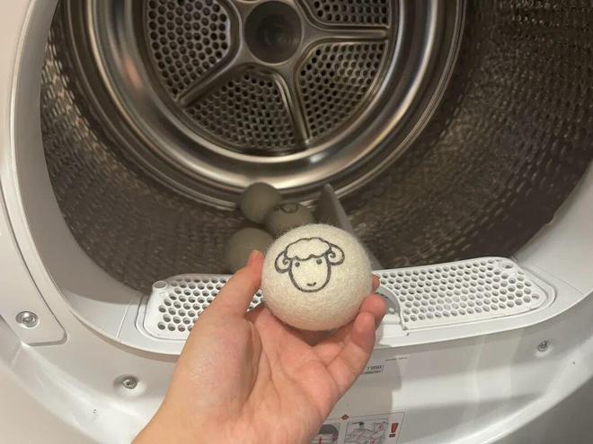 妈们个个杏林圣手心灵手巧具象化了！AG真人娱乐网址论给羽绒服续命妈(图32)